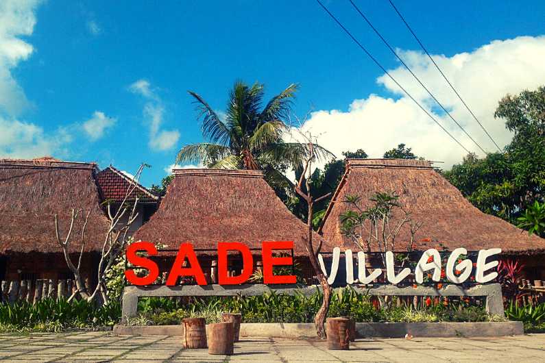 Desa Adat Sade